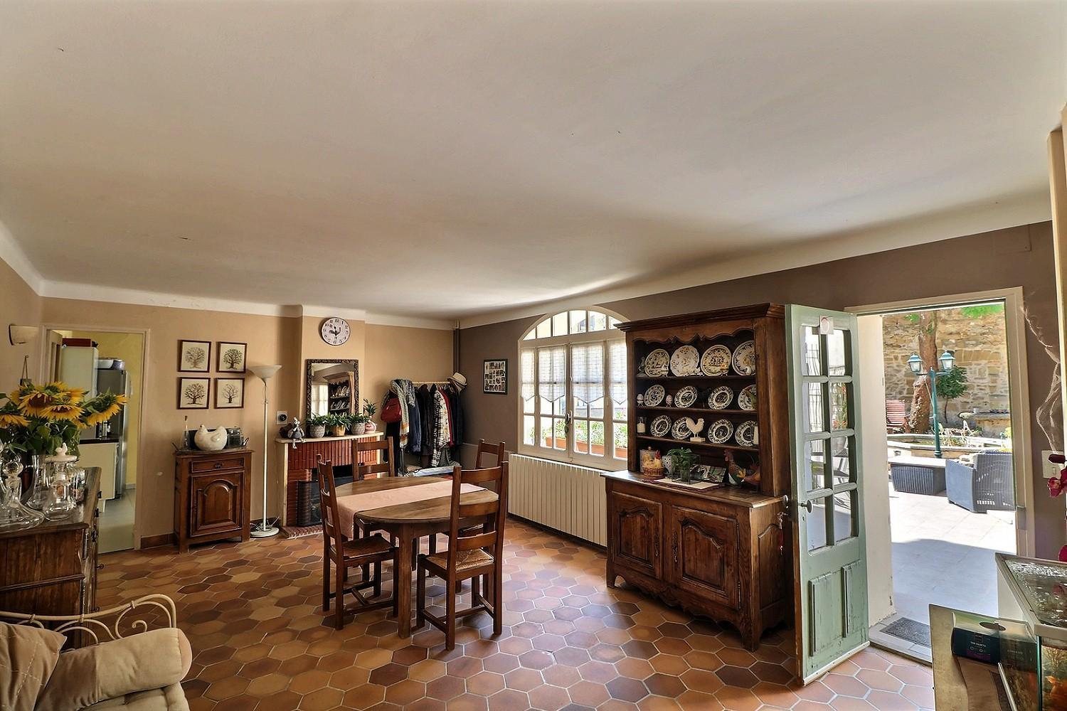 Вилла Bastide De La Treille Montaren-et-Saint-Mediers Экстерьер фото